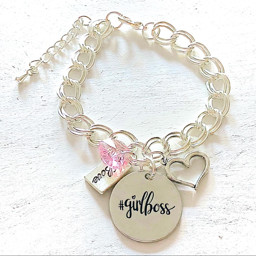 Personalized 🌷 Girl Boss Silver Charm Bracelet
